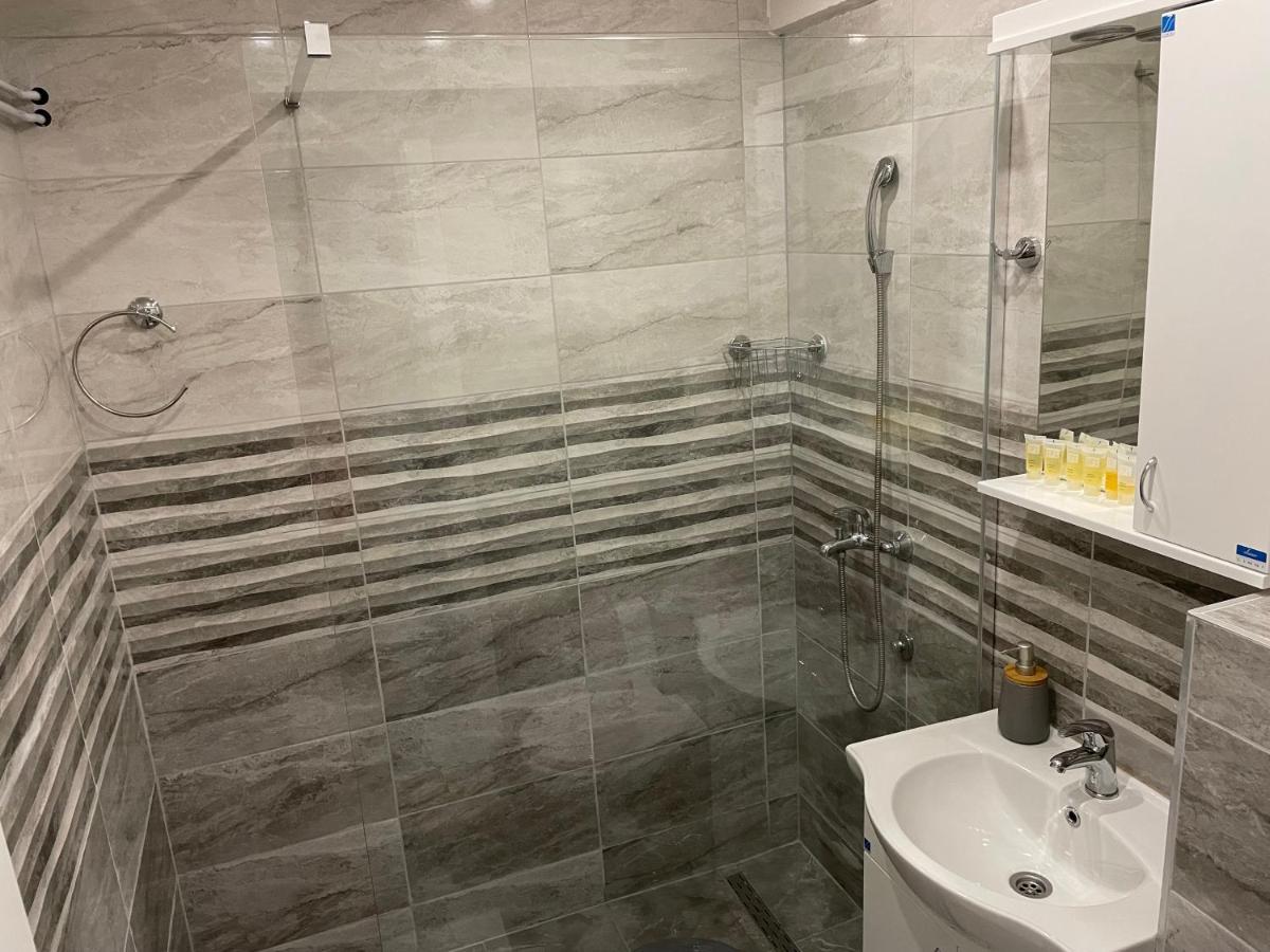 Bora Apartmani - Free Parking - City Center Vranje Exterior photo